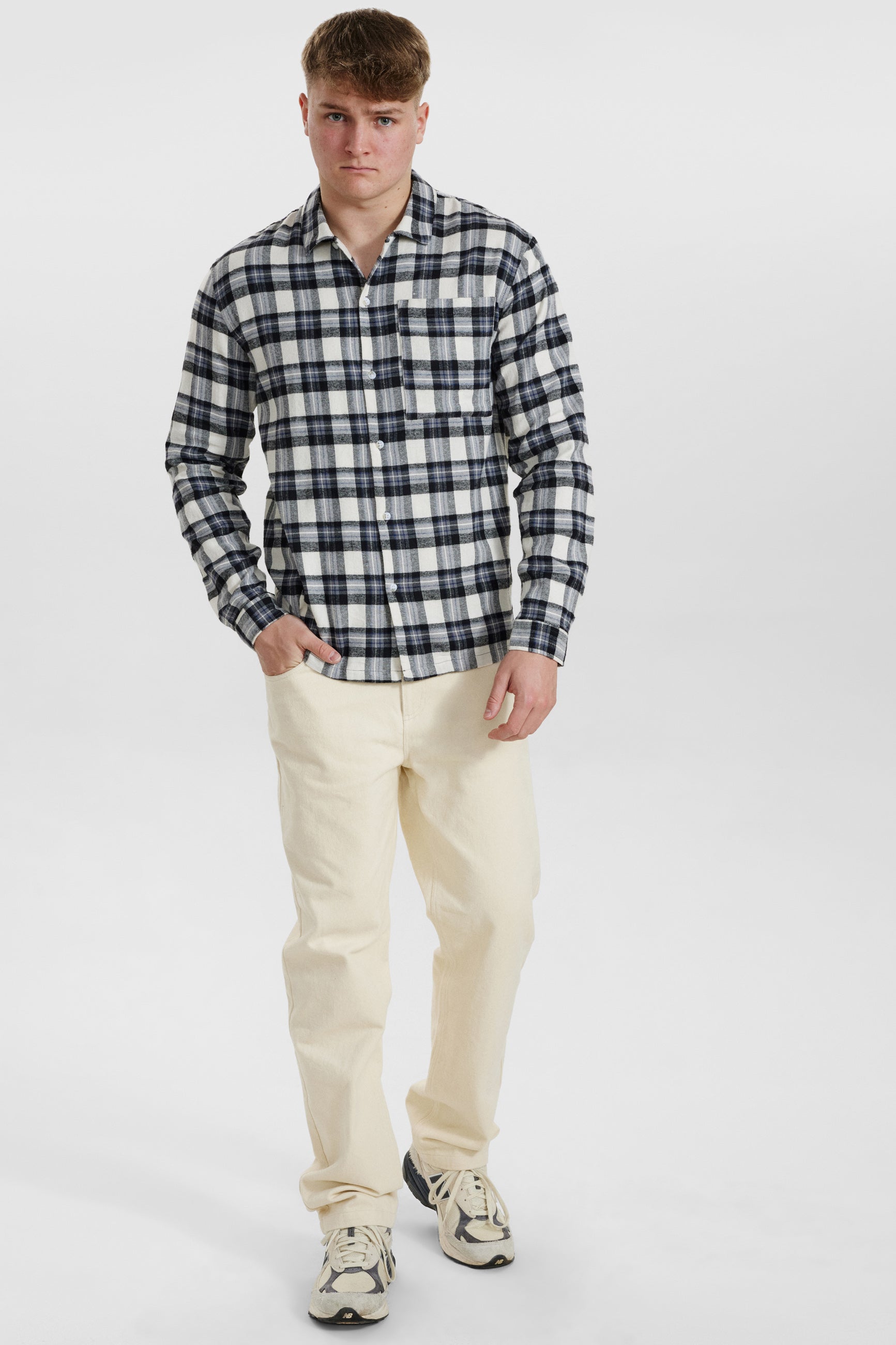 DXNMXRK. DX-Ebot Outlet Black