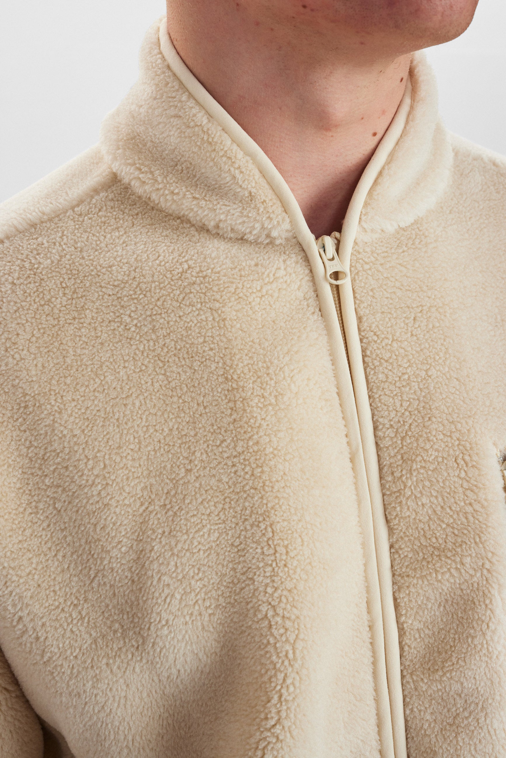 DXNMXRK. DX-Edelhard Outlet Tofu