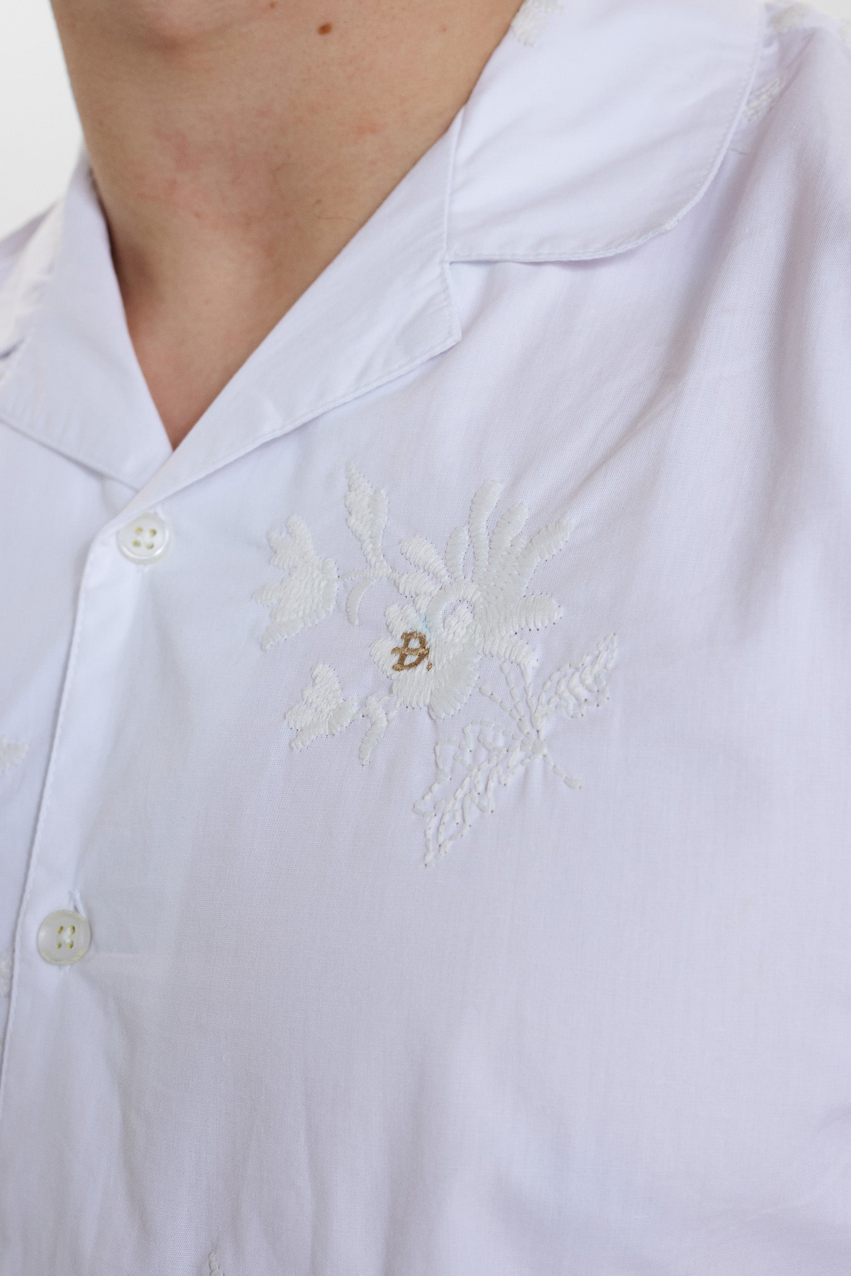 DXNMXRK. DX-Edenas Outlet White